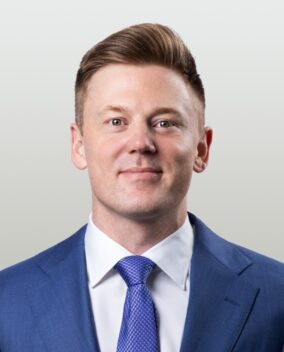 Charlie Crowe 1269 Cohen Clair Lans headshot 568x704